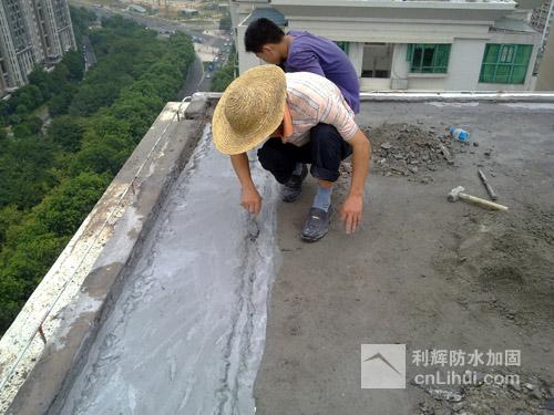 冬季<a href='http://www.ksdiyu.cn' target='_blank' title='防水施工'>防水施工</a>選材很重要 冬季<a href='http://www.ksdiyu.cn' target='_blank' title='防水施工'>防水施工</a>選材很重要